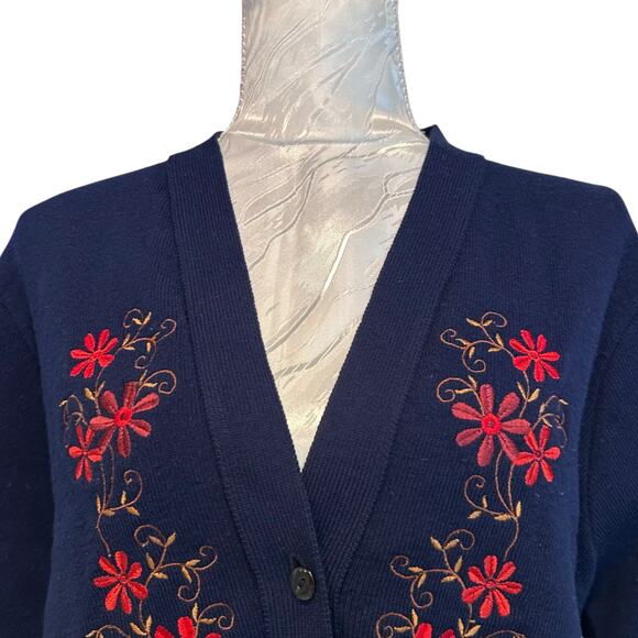 Vintage Pitlochry Navy Blue Cardigan Sweater Women Sz Medium Floral Embroidered - Picture 5 of 16